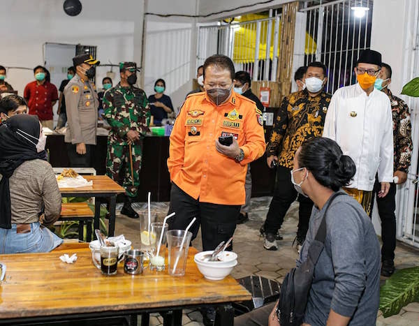 Pukul 8 Malam, Bupati, Wabup dan Satgas Covid-19 Sidak ke Titik-titik Kerumunan